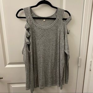 Women’s Slit Shoulder Top-Plus